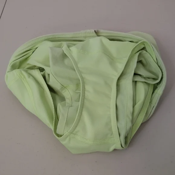 Lululemon Lime Green High-Rise Training Workout Running Athletic Shorts Sz 4 - Picture 8 of 16